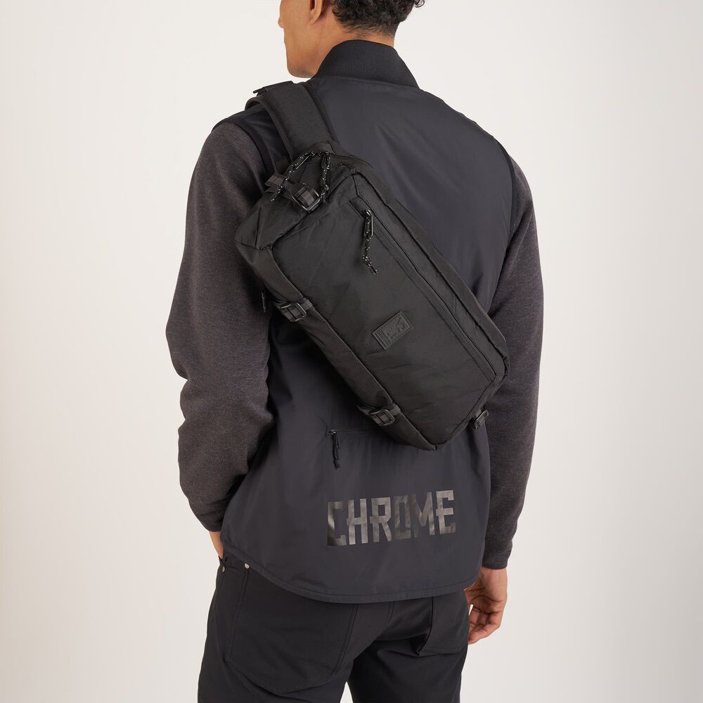 Chrome Kadet Sling Taske BLCKCHRM 22X