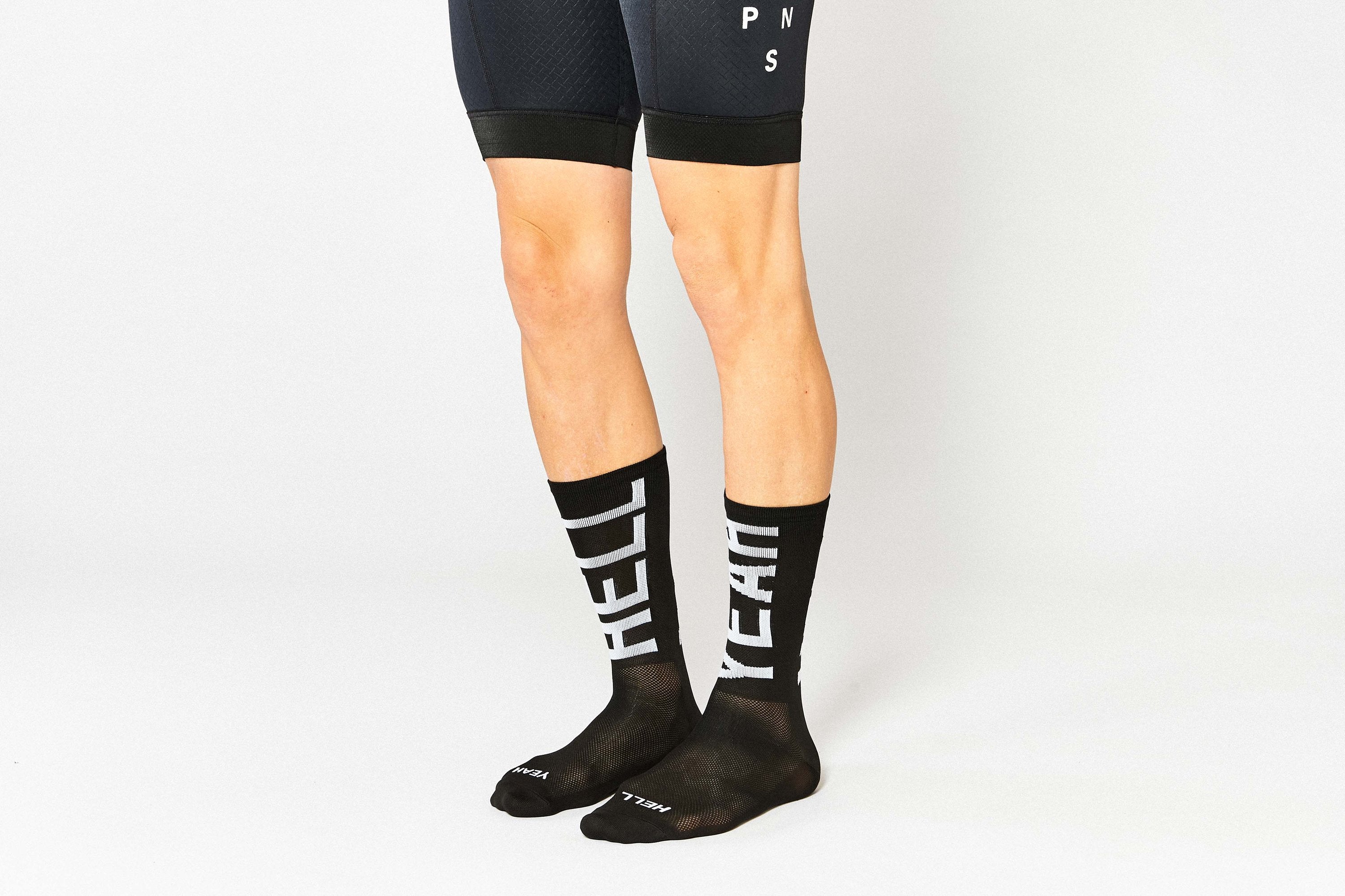 FINGERSCROSSED #666 HELT SIKKERT 2.0 Sorte Cykelstrømper