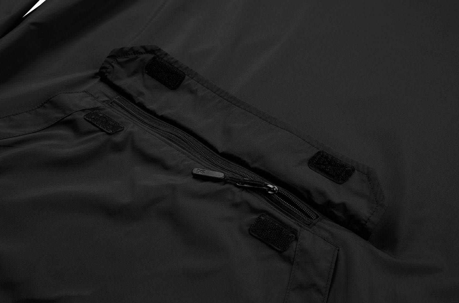 Chrome Buckman pakkbar anorak - sort