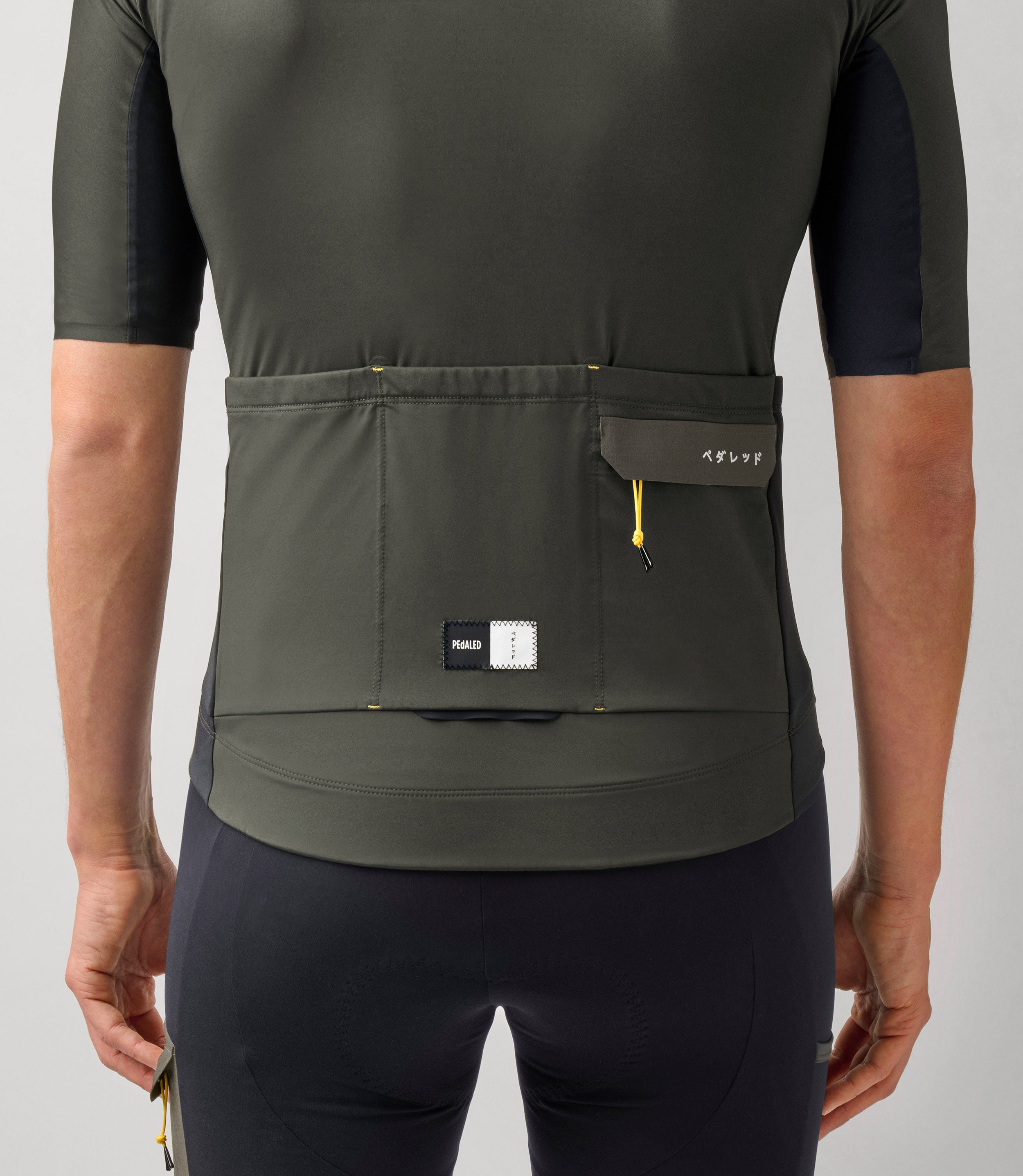 PEdALED Odyssey kortærmet cargo cykeltrøje - Grå Ink
