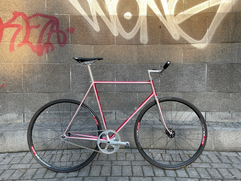 Specialbygget fixed gear-cykel