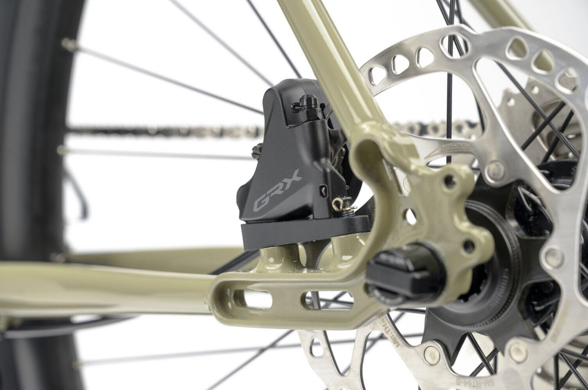 Genesis Croix de Fer 30 (Pavement)
